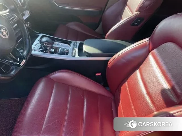 Kia Stinger id 3325296 из Кореи 9