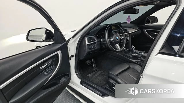 BMW 3 Series (F30) id 3886570 из Кореи 19