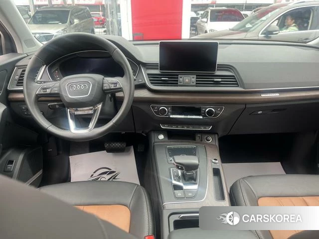 Audi Q5L id 4278464 из Китая 9