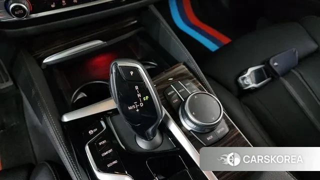 BMW 5 Series (G30) id 3498040 из Кореи 19