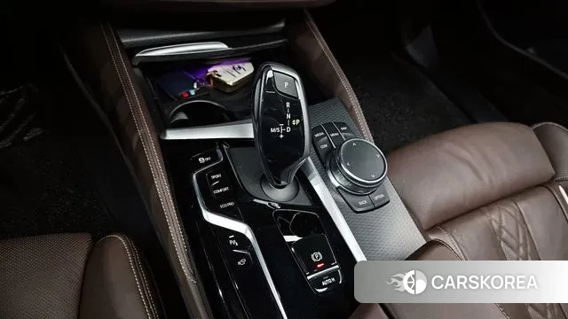 BMW 5 Series (G30) id 3420601 из Кореи 19