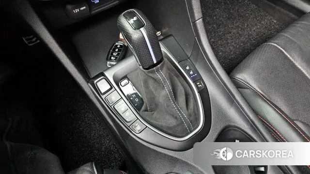 Hyundai Veloster (JS) id 3754501 из Кореи 19