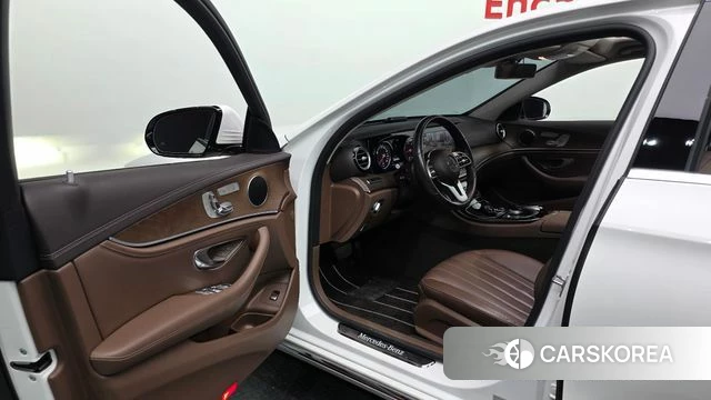 Mercedes-Benz E-Class W213 id 4424638 из Кореи 33