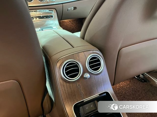 Mercedes-Benz E-class id 4335076 из Китая 28