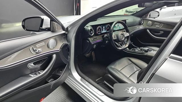 Mercedes-Benz E-Class W213 id 4698955 из Кореи 35