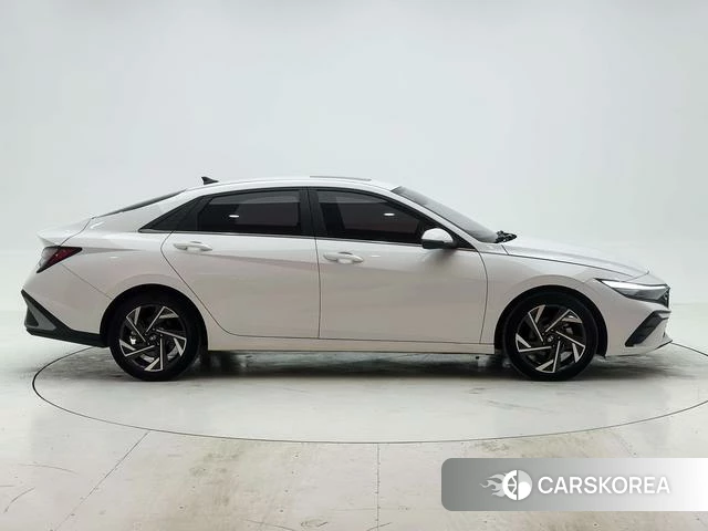 Hyundai Elantra id 4290704 из Китая 23