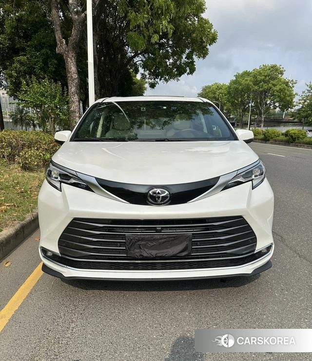 Toyota Saina id 4260674 из Китая 13