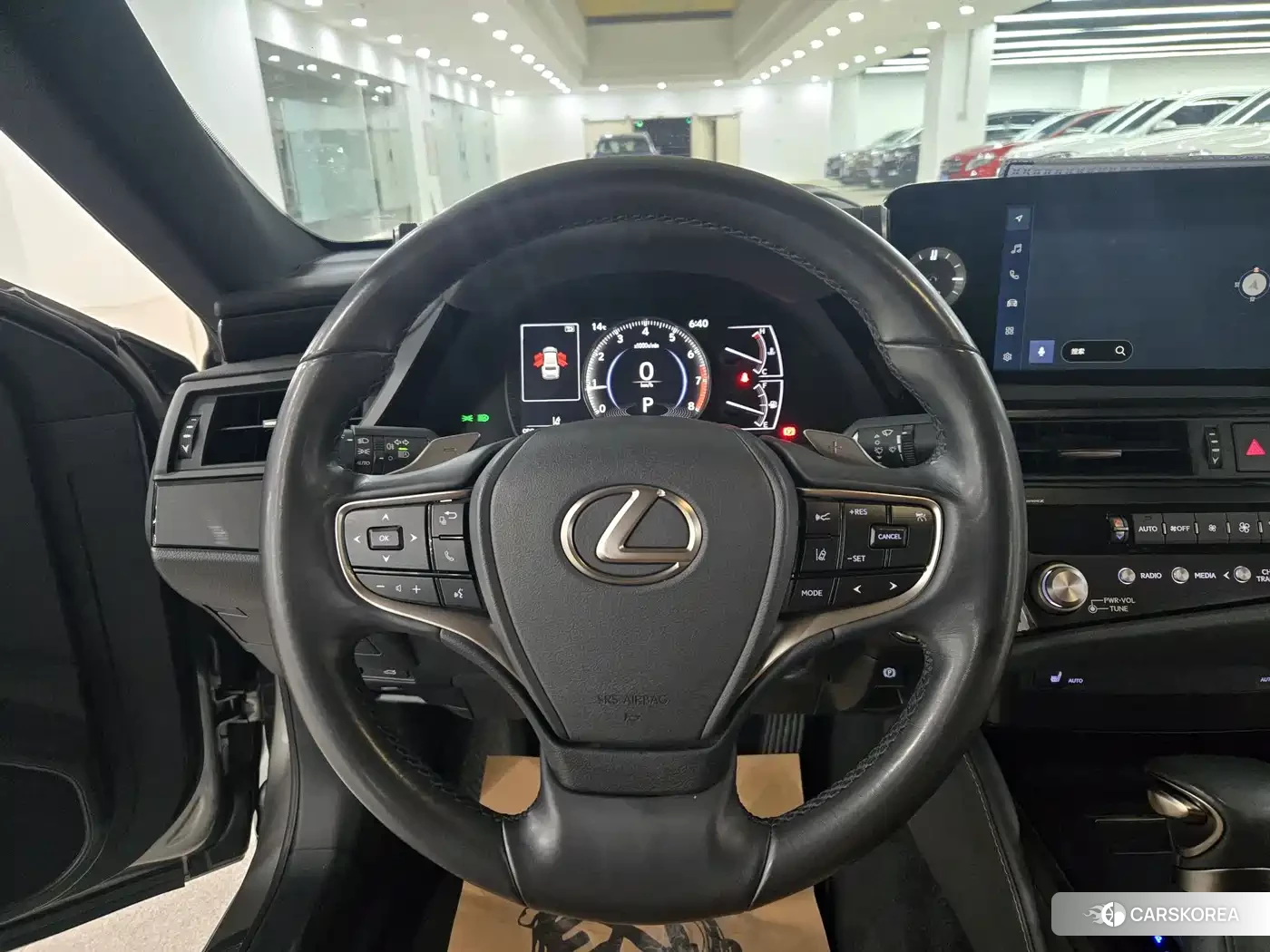 Lexus ES id 4487561 из Китая 10