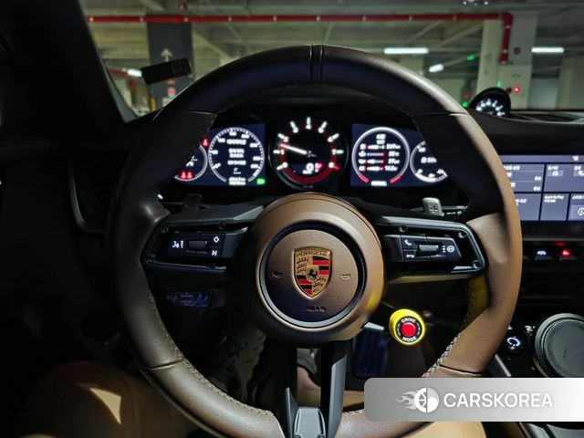 Porsche 911(992) id 4595046 из Кореи 19