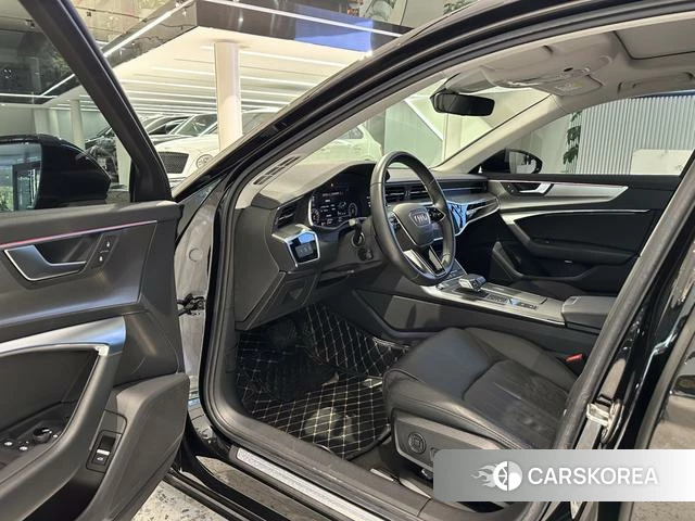Audi A6L id 4277397 из Китая 14