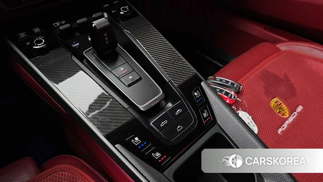 Porsche 911(992) id 4303847 из Кореи 29