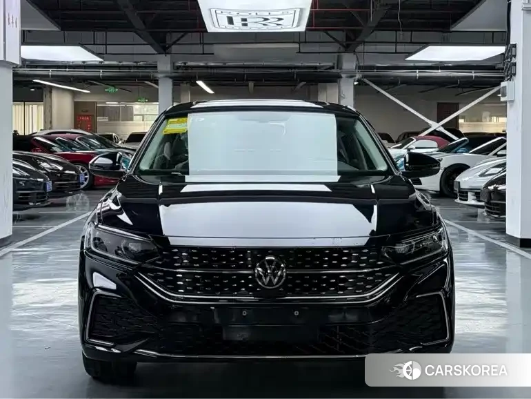 Volkswagen Passat id 4546468 из Китая 9