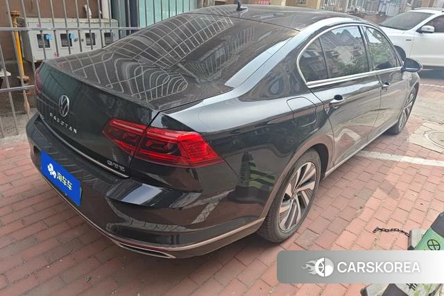 Volkswagen Magotan PHEV id 4333284 из Китая 16