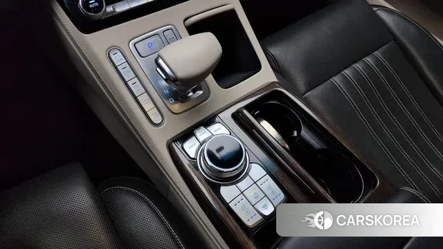 Genesis G90 id 3578306 из Кореи 19