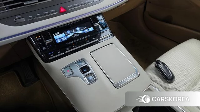 Hyundai The New Grandeur IG Hybrid id 4435113 из Кореи 19