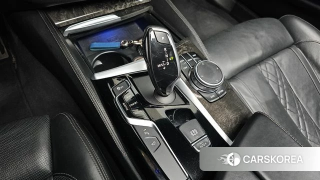 BMW 5 Series (G30) id 3814537 из Кореи 19