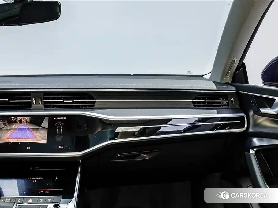 Audi A7L id 4538692 из Китая 33