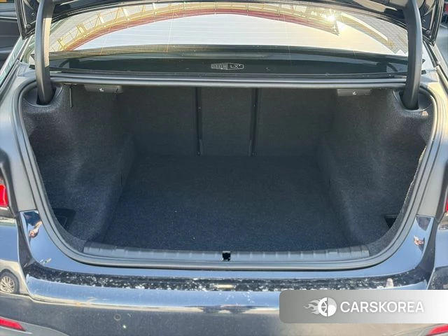 BMW 5 Series (G30) id 3811778 из Кореи 10