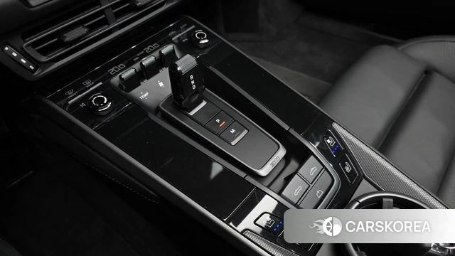 Porsche 911(992) id 4573690 из Кореи 19