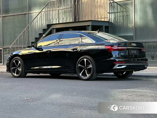 Audi A6L id 4258230 из Китая 9