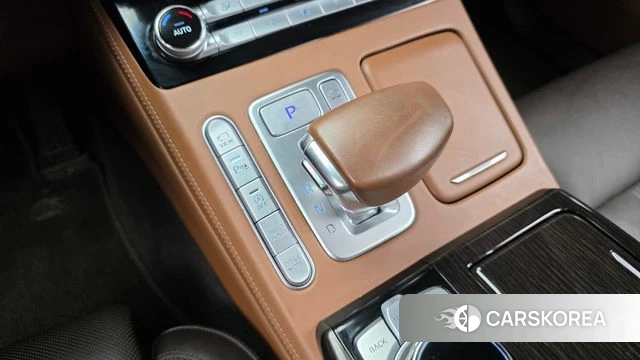 Genesis G90 id 4882397 из Кореи 19