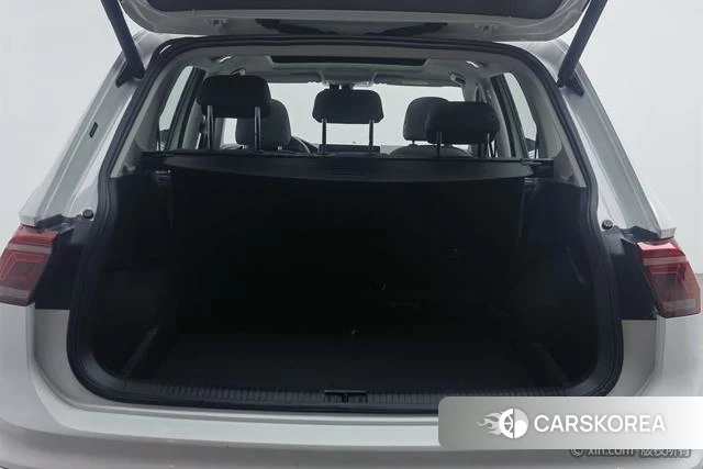 Volkswagen Tiguan L id 4297982 из Китая 24