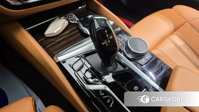 BMW 5 Series (G30) id 3416956 из Кореи 19