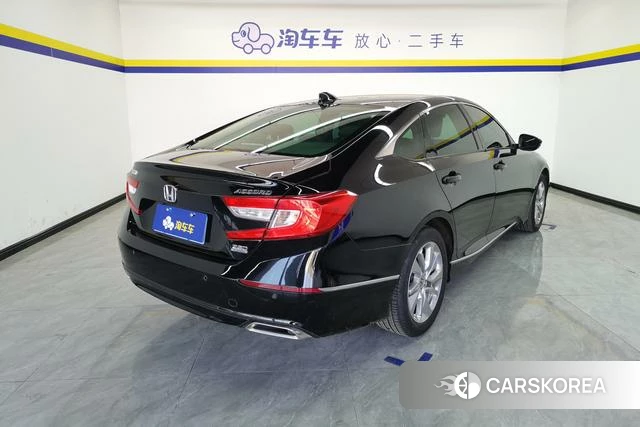 Honda Accord id 4208574 из Китая 16