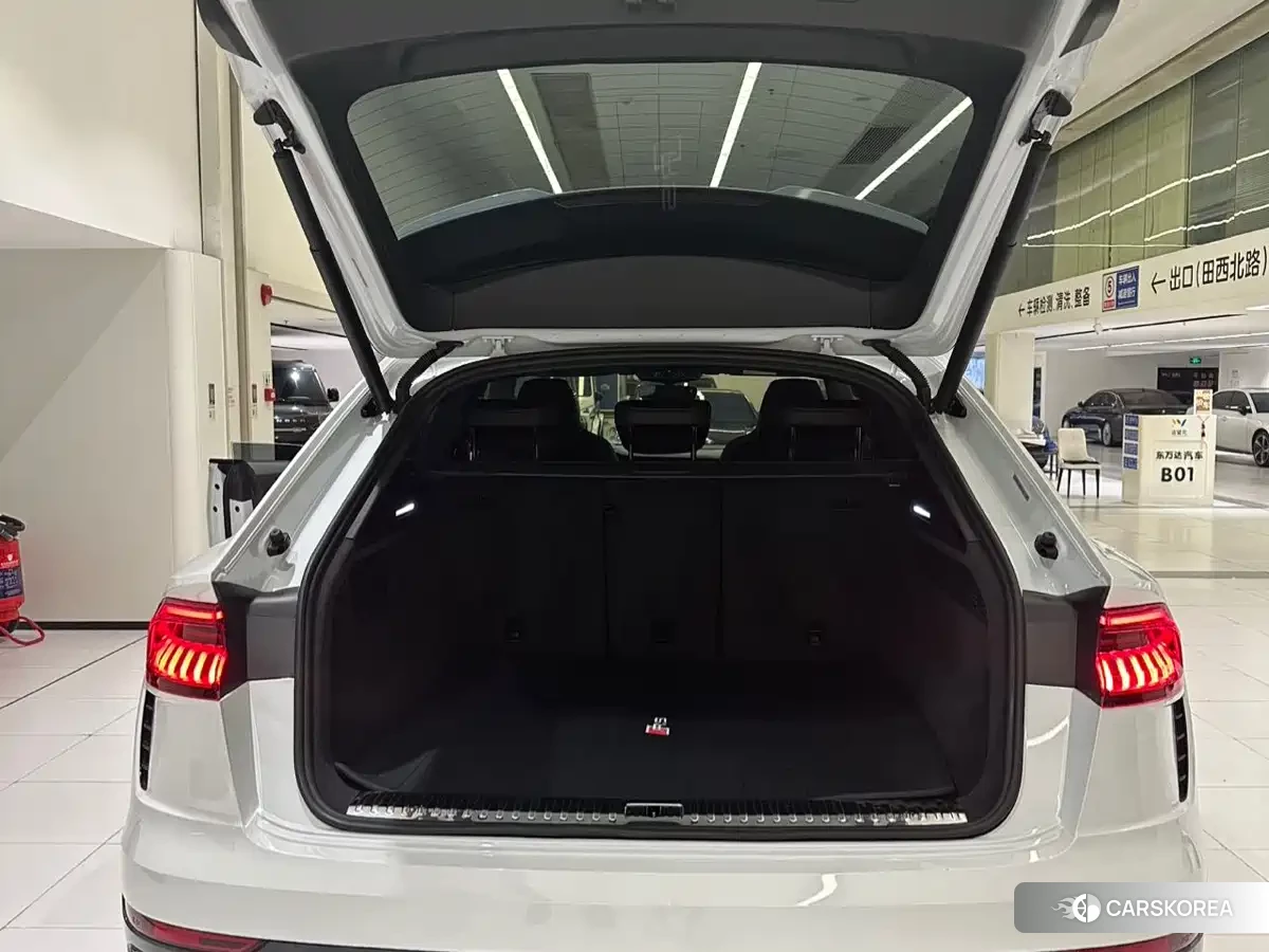 Audi RS Q8 id 4607105 из Китая 9