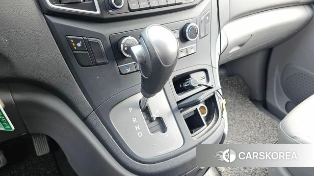 Hyundai The New Grand Starex id 3880241 из Кореи 19