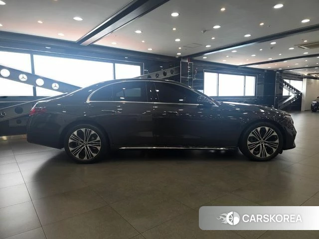Mercedes-Benz E-Class W214 id 4744272 из Кореи 19