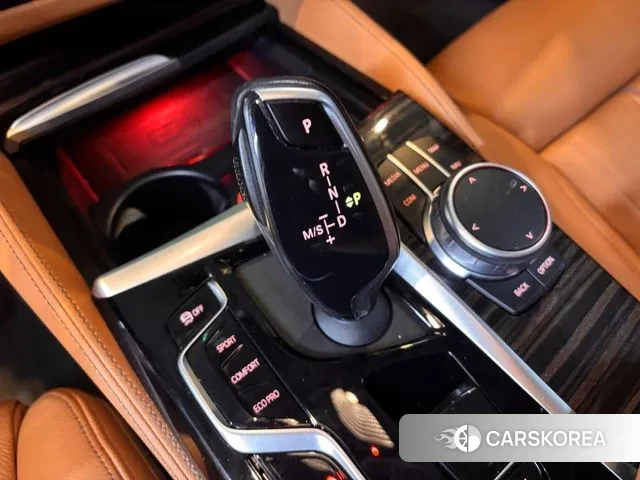 BMW 5 Series (G30) id 3412290 из Кореи 18