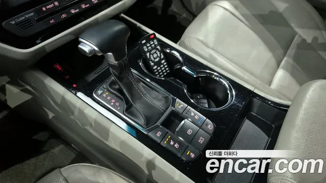 Kia The New Carnival id 2390392 из Кореи 19