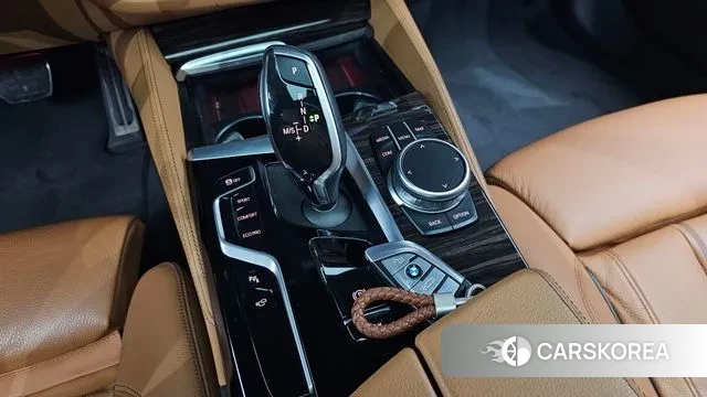 BMW 5 Series (G30) id 3640439 из Кореи 19