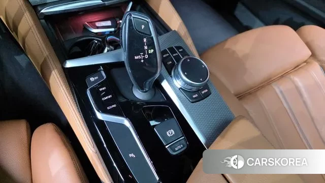 BMW 5 Series (G30) id 3485047 из Кореи 19