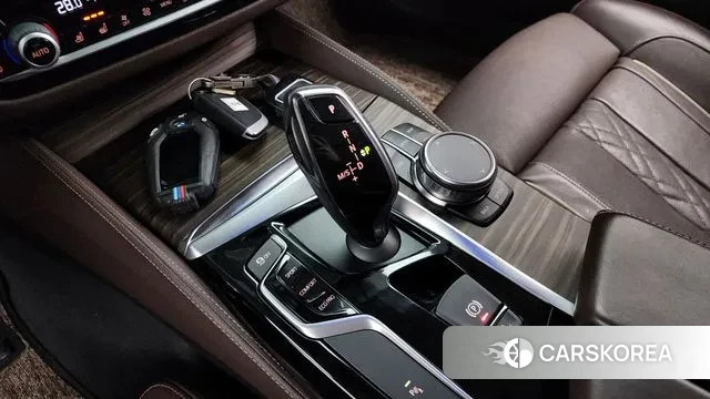 BMW 5 Series (G30) id 3602104 из Кореи 19