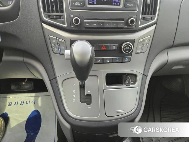 Hyundai The New Grand Starex id 4396914 из Кореи 19