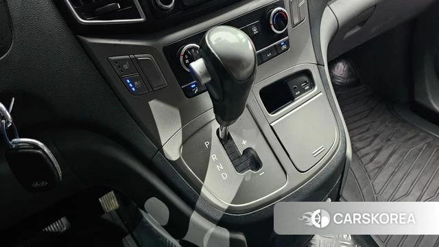 Hyundai The New Grand Starex id 4447985 из Кореи 19