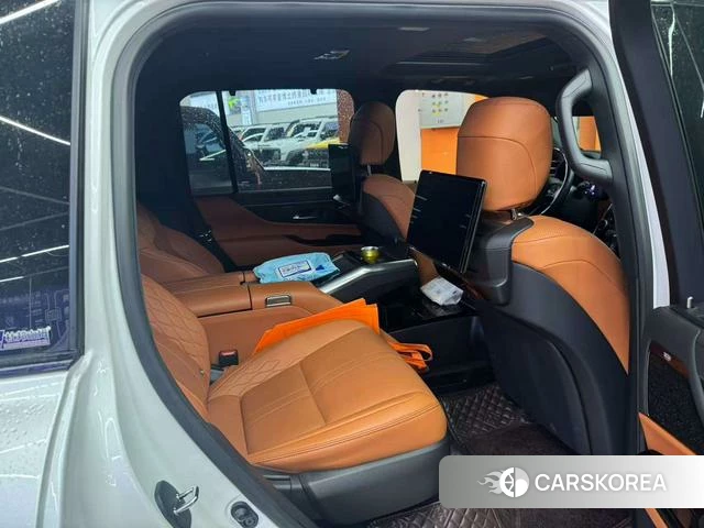 Lexus LX id 4348829 из Китая 9