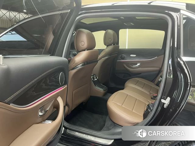 Mercedes-Benz E-class id 4279390 из Китая 22