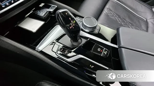 BMW 5 Series (G30) id 3390608 из Кореи 19