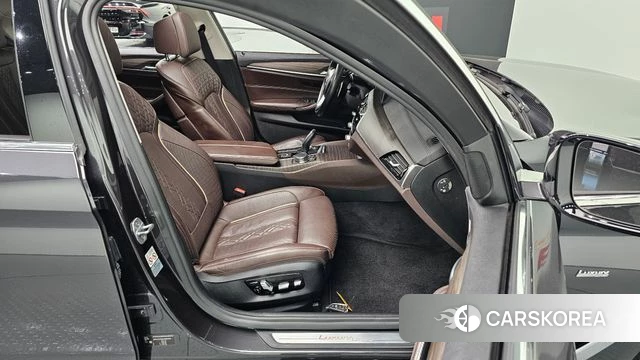 BMW 5 Series (G30) id 4776353 из Кореи 31