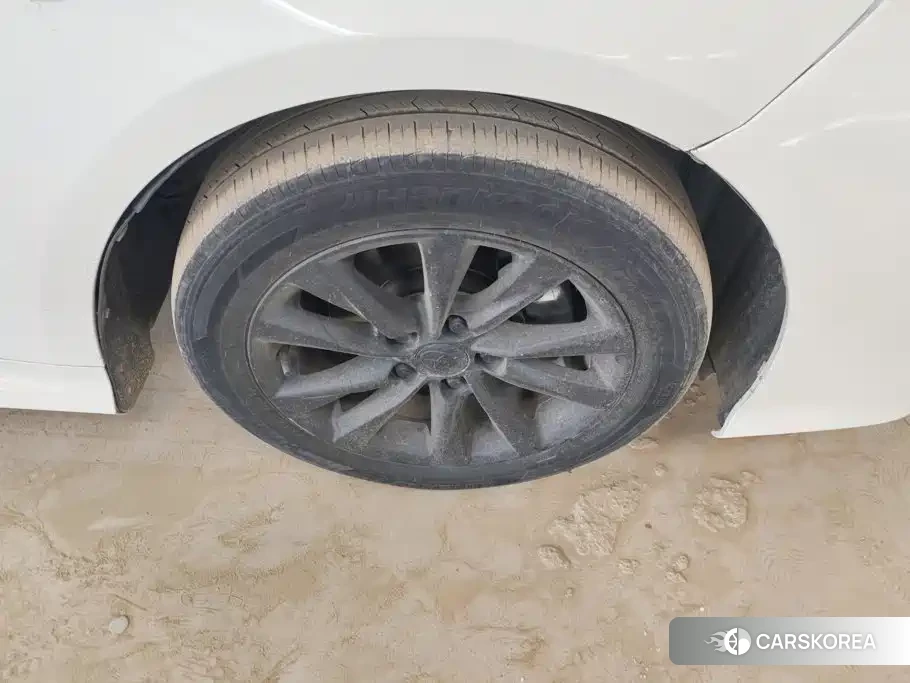 Toyota Corolla id 4622602 из Китая 15