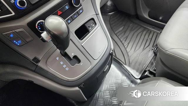 Hyundai The New Grand Starex id 3917215 из Кореи 19