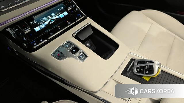 Hyundai The New Grandeur IG id 4330247 из Кореи 30
