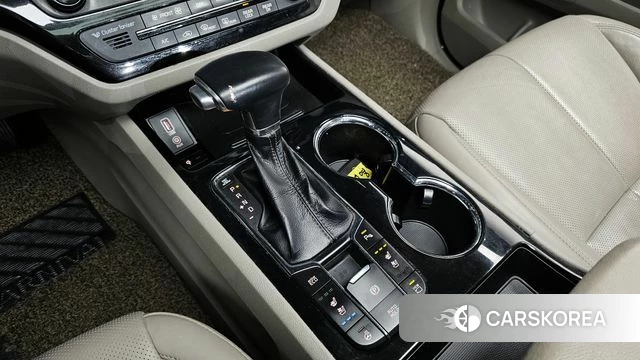 Kia The New Carnival id 3814453 из Кореи 19