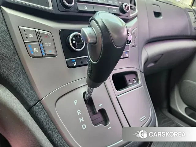 Hyundai The New Grand Starex id 3095902 из Кореи 19