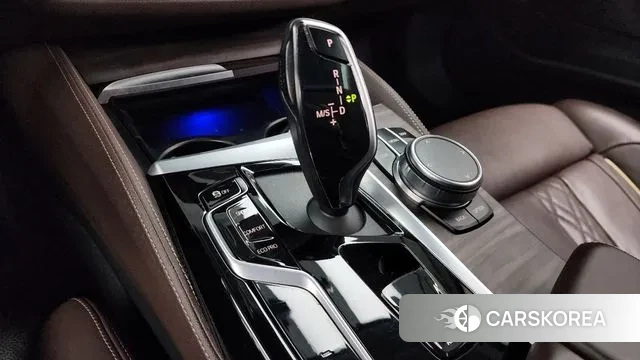 BMW 5 Series (G30) id 3479257 из Кореи 19