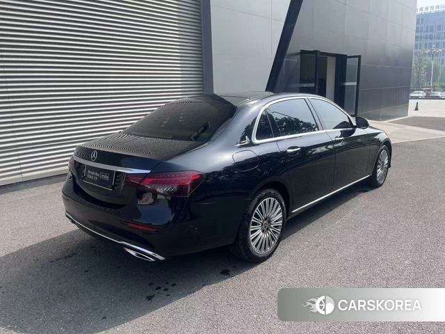 Mercedes-Benz E-class id 4348416 из Китая 9