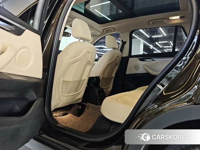 BMW X1 id 3882343 из Китая 30